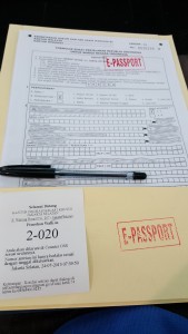 Mengisi Formulir dan Meminta Cap E-Paspor pada saat mendapatkan formulir ini.