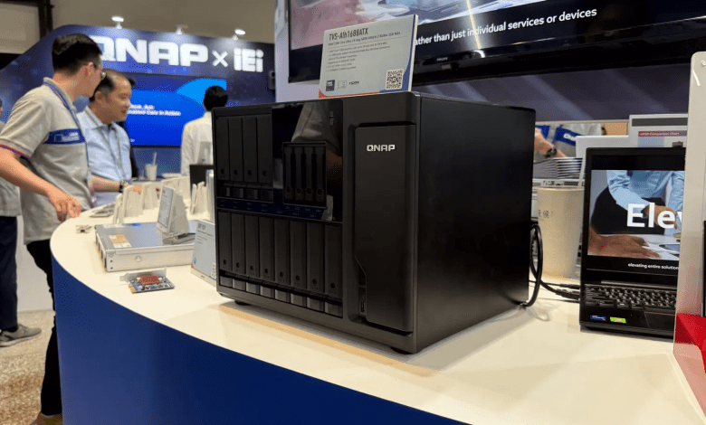 QNAP Perkenalkan Inovasi Terbaru di Computex 2025: Kartu Ekspansi Thunderbolt 5, NAS Berbasis AI, dan Switch Terkelola