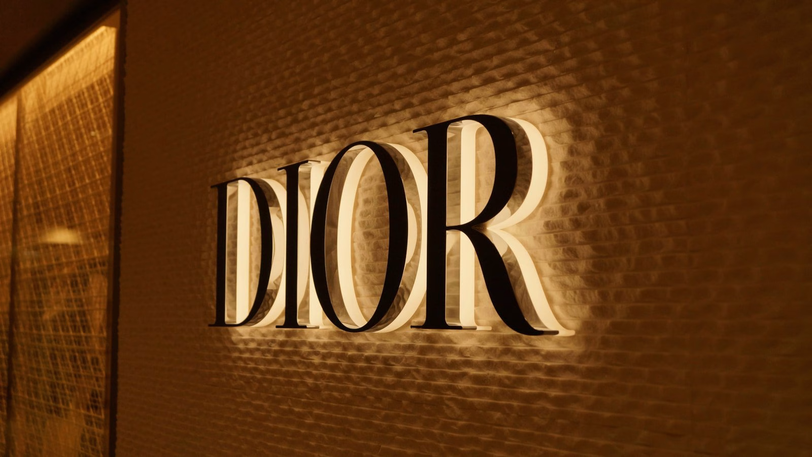 Dior Kirimkan Notifikasi Pelanggaran Data kepada Pelanggan di AS