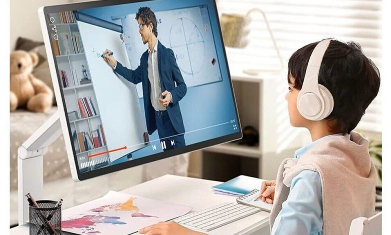 LG Umumkan Smart Monitor "Swing", Layar 32 Inci UHD dengan Dudukan Terintegrasi