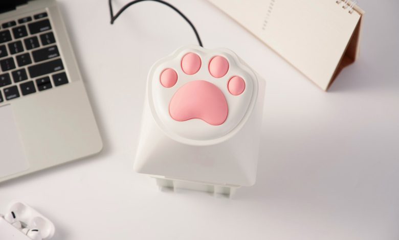 Keychron Rilis Switch Mekanik Raksasa Bertema Cat Paw, Sertakan File 3D untuk Keycaps Kustom