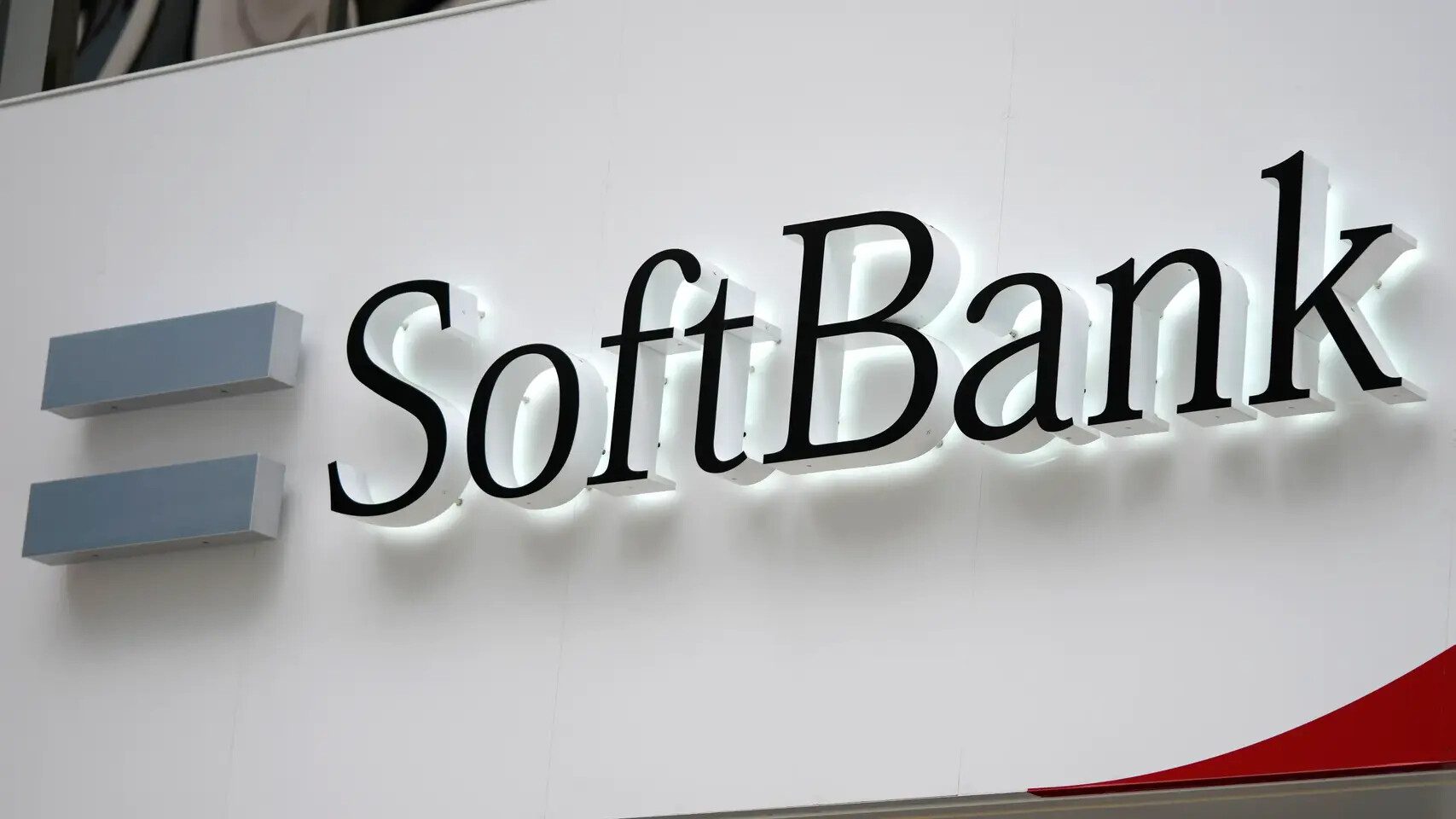 SoftBank Group dan Intel Tandatangani Kesepakatan Investasi USD 2 Miliar