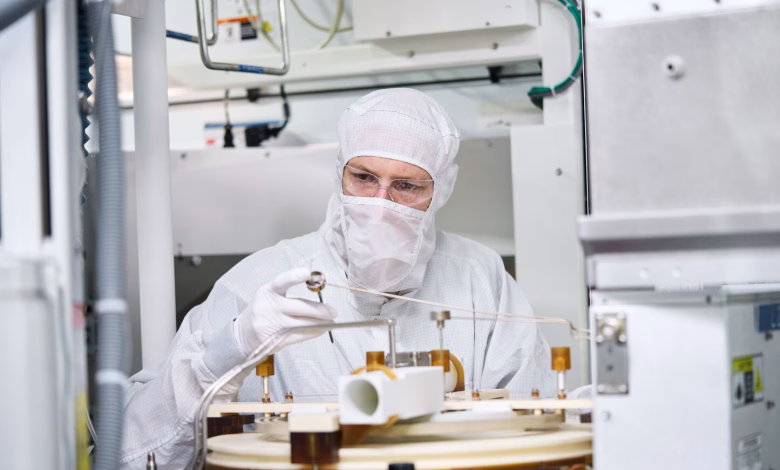 Apple Tingkatkan Komitmen Investasi di AS Jadi USD 600 Miliar, Luncurkan Program Manufaktur Lokal